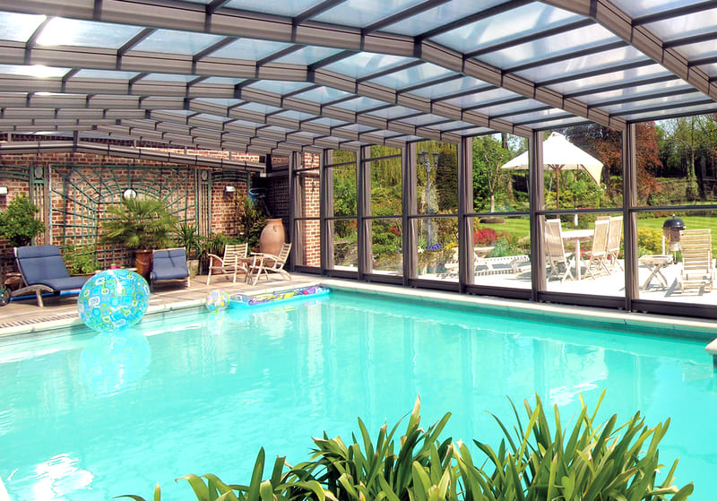 Le concept Outdoor : un abri de piscine fonctionnel et esthétique